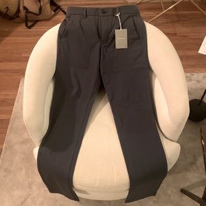 Everlane Perf. Chino, 30x32 Slim Fit, Dark Slate